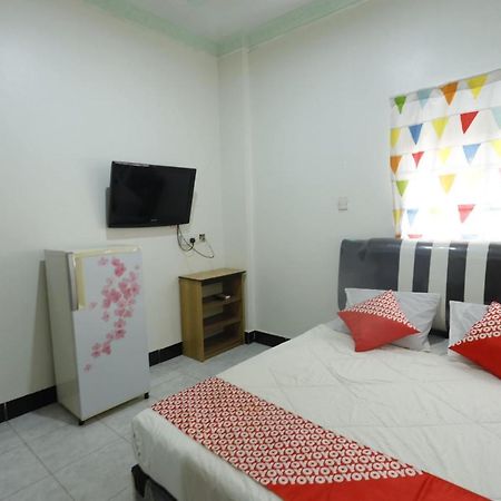 Oyo 92702 Minang Jaya Nagoya Exterior foto