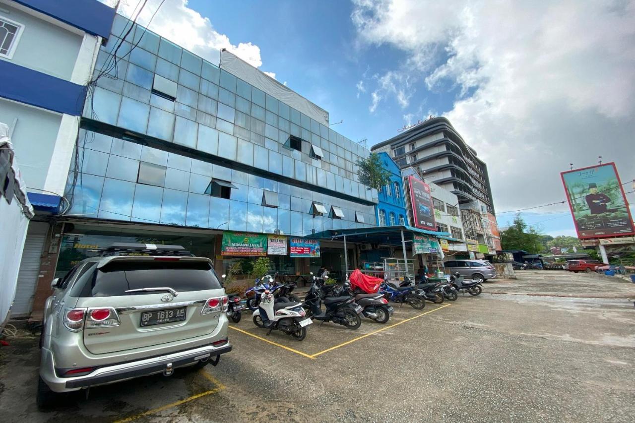 Oyo 92702 Minang Jaya Nagoya Exterior foto