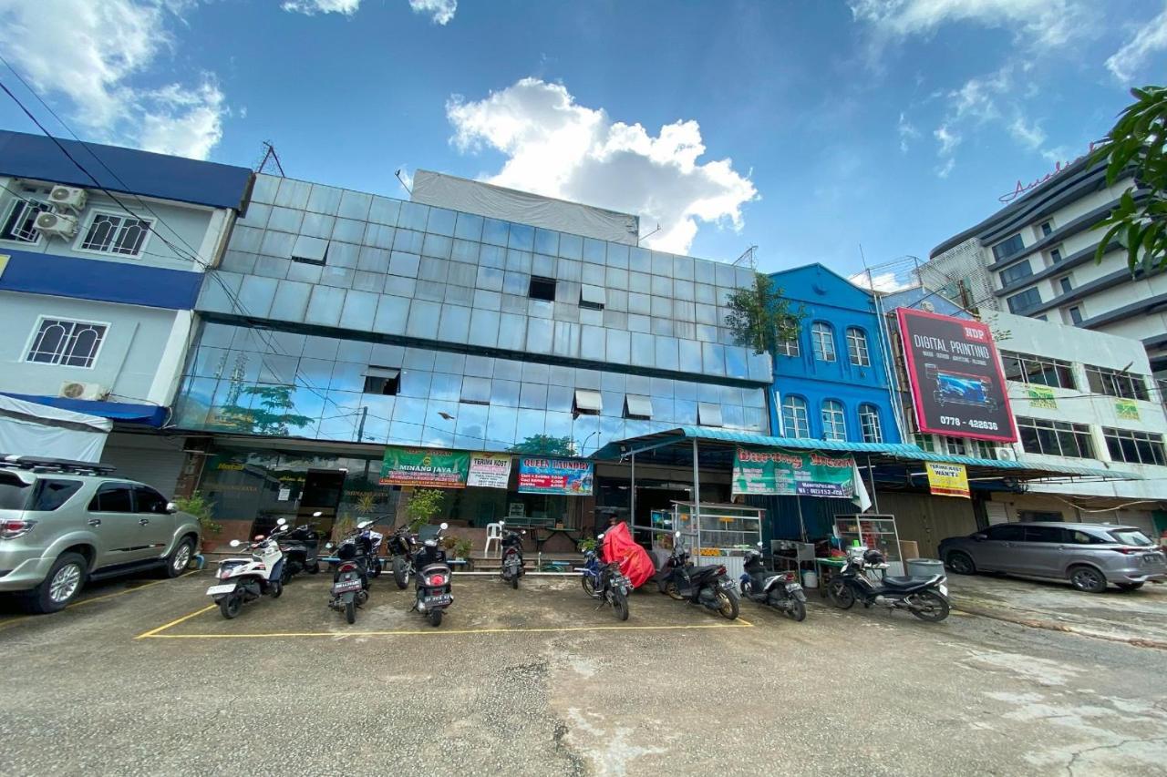 Oyo 92702 Minang Jaya Nagoya Exterior foto