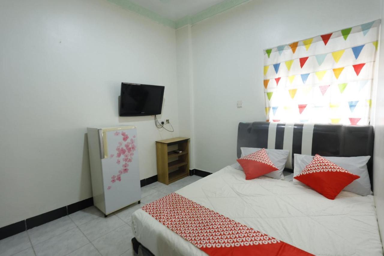 Oyo 92702 Minang Jaya Nagoya Exterior foto